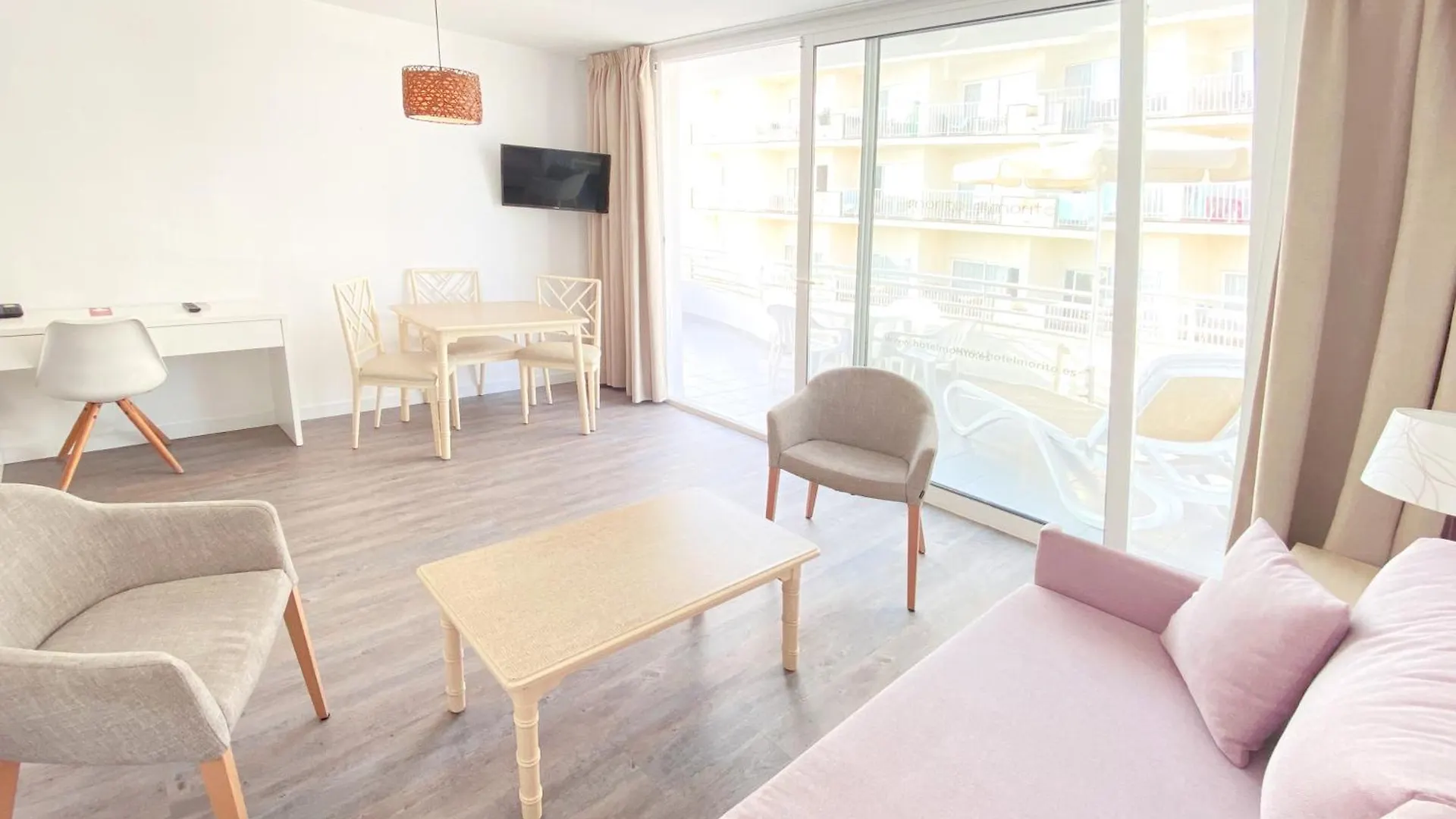 Apartamentos Morito Beach 칼라 미요르 아파트호텔