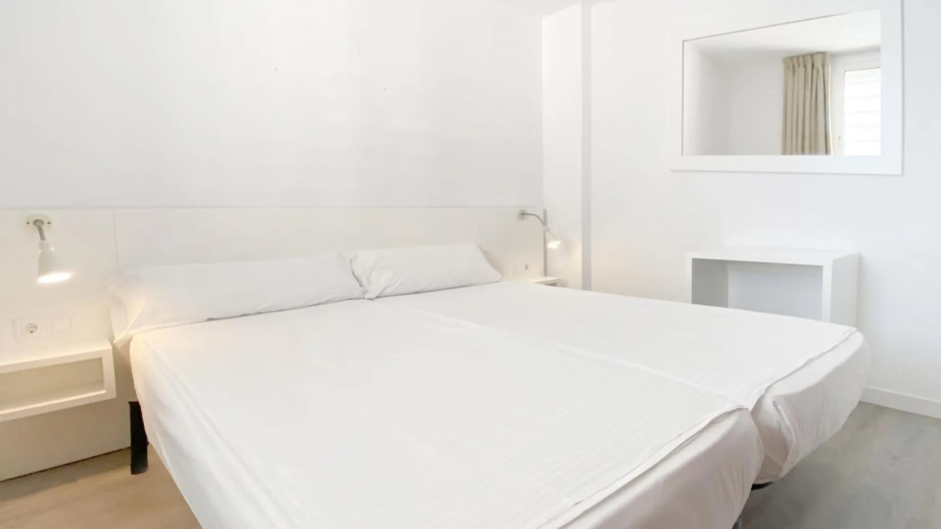 Apartamentos Morito Beach Cala Millor  Cala Millor (Mallorca)